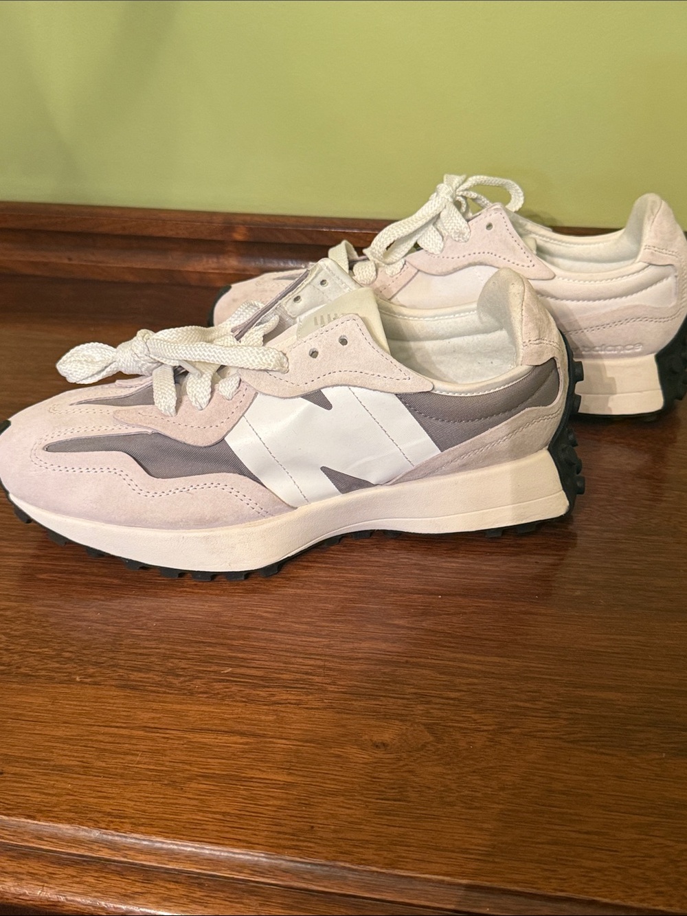 New Balance 327 Grey Matter Unisex Sneakers White U327WED